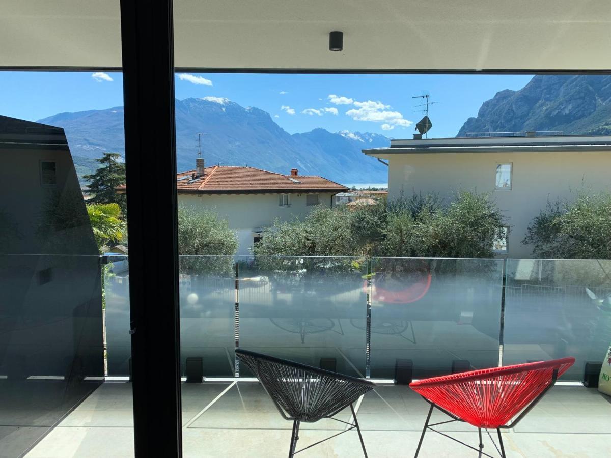 Visioni Lake View Boutique Rooms & Breakfast - Adults Friendly Riva del Garda Kültér fotó